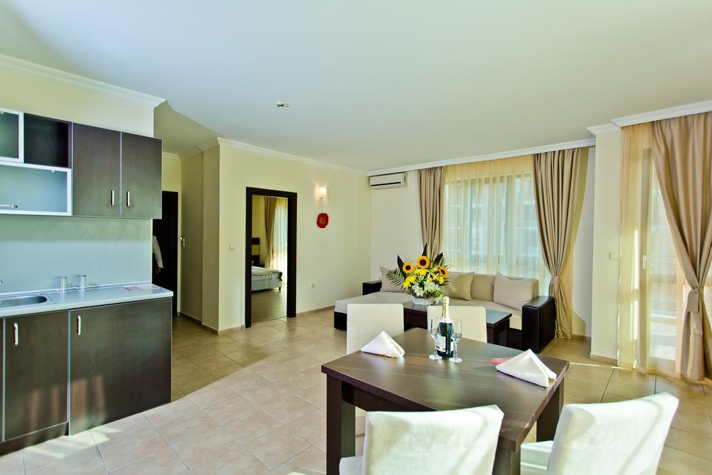 Saint George Palace Hotel Sveti Vlas Exterior foto
